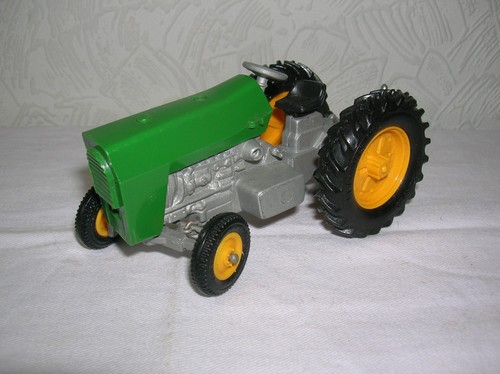 Vintage britians 9435 - 9435, massey